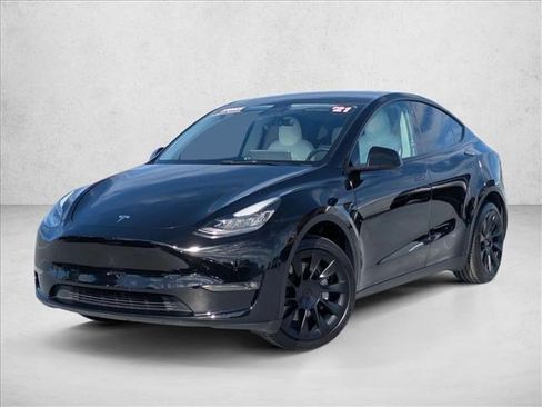 Used 2021 Tesla Model Y Long Range image 1