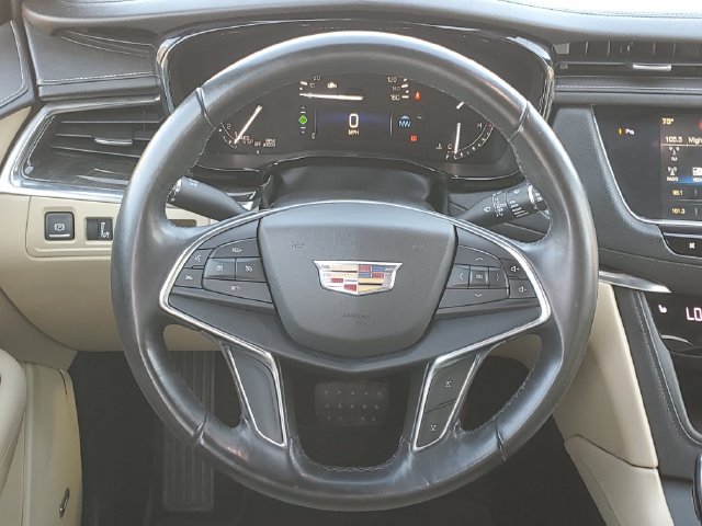 Used 2018 Cadillac XT5 FWD image 13