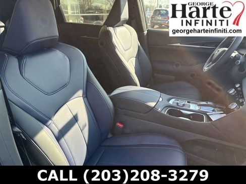 New 2026 INFINITI QX60 Sport image 15