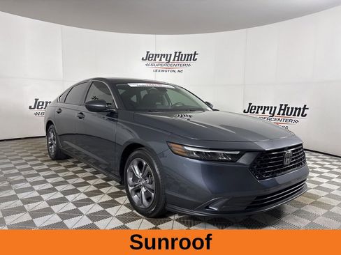 Used 2024 Honda Accord EX image 4