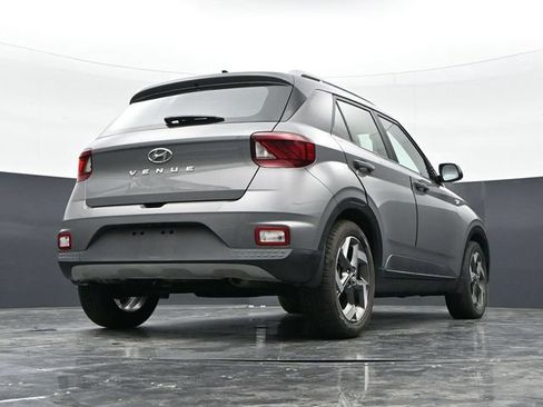 Used 2020 Hyundai Venue SEL w/ Convenience + Premium Package FWD image 32