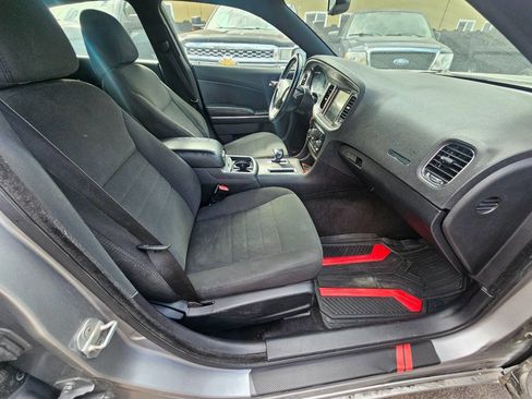 Used 2013 Dodge Charger SXT image 15