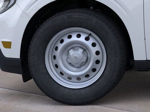 New 2026 Ford Maverick XL image 17