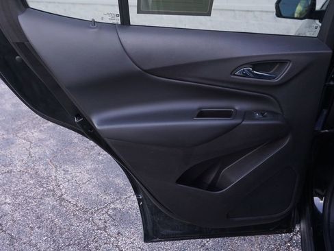 Used 2019 Chevrolet Equinox LT image 24