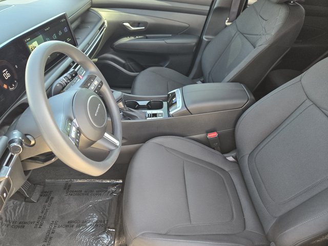 Used 2026 Hyundai Tucson SE FWD image 12