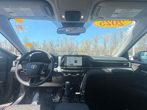 Used 2025 Toyota Camry LE FWD image 16