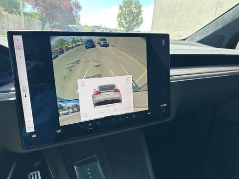 Used 2024 Tesla Model X image 20