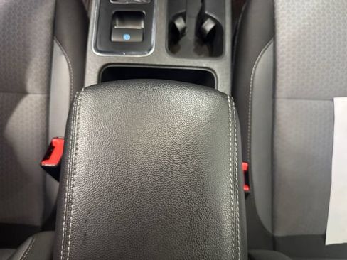 Used 2019 Ford Escape SE AWD/4WD image 14
