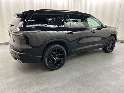 Used 2024 Chevrolet Traverse RS image 4