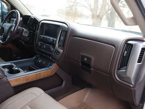 Used 2017 Chevrolet Silverado 1500 LTZ w/ LTZ Plus Package image 17