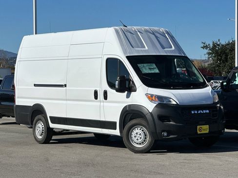New 2026 RAM ProMaster 3500 w/ Premium Convenience Group FWD image 2