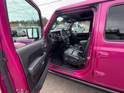 Used 2021 Jeep Wrangler Unlimited Rubicon w/ Steel Bumper Group image 17