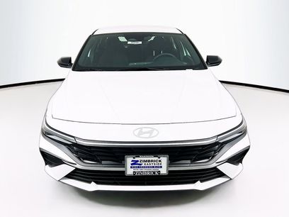 New 2025 Hyundai Elantra SEL w/ Cargo Package