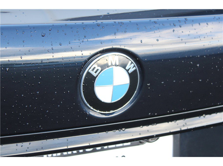 Used 2019 BMW 740i w/ M Sport Package RWD image 38
