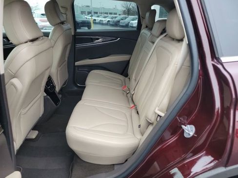 Used 2023 Lincoln Nautilus AWD w/ Premium Package image 20