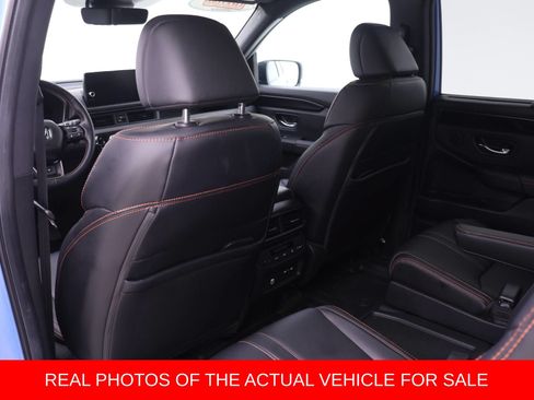 Used 2024 Honda Pilot TrailSport image 10