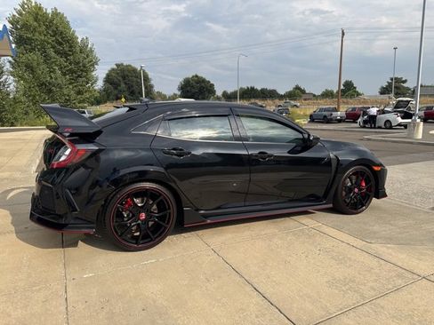 Used 2019 Honda Civic Type R image 4