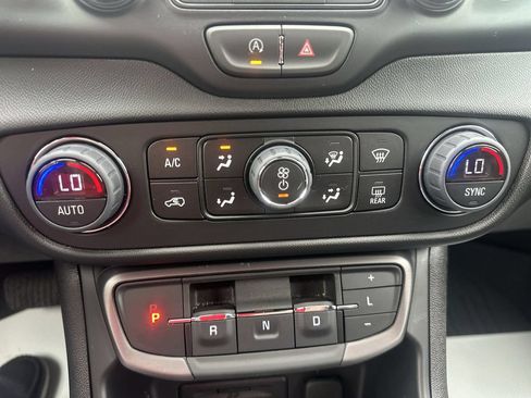 Used 2024 GMC Terrain AT4 w/ Infotainment Package II AWD/4WD image 25