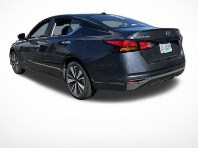 Used 2021 Nissan Altima 2.5 SV