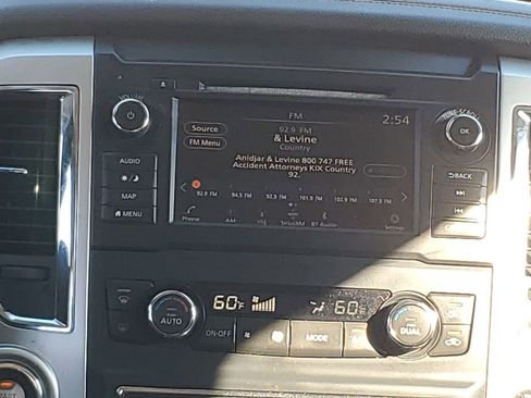 Used 2019 Nissan Titan SL w/ Chrome Package image 27