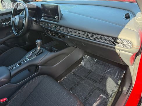 Used 2025 Honda HR-V Sport image 29