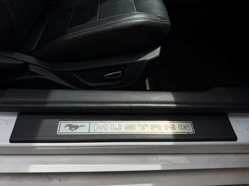 Used 2015 Ford Mustang GT Premium image 31