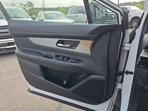 Used 2025 Nissan Murano SL AWD/4WD image 32
