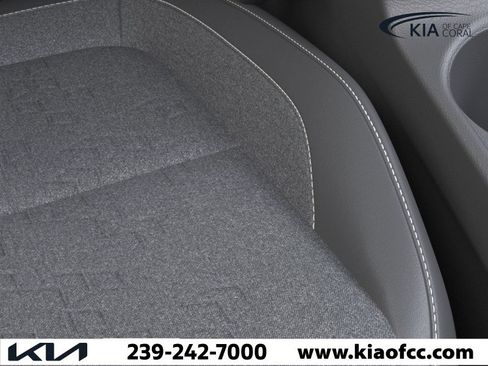 New 2026 Kia Seltos S FWD image 24