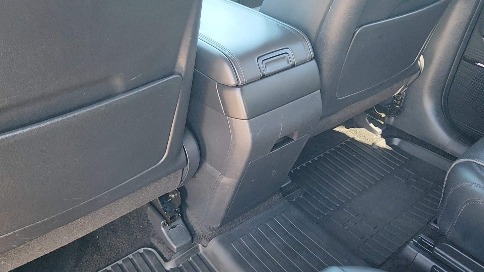 Used 2024 Hyundai Santa Fe Calligraphy AWD/4WD image 18