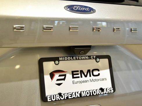 Used 2022 Ford Escape Titanium w/ Titanium Elite Package AWD/4WD image 11