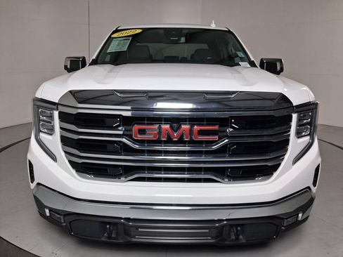 Certified 2022 GMC Sierra 1500 SLT w/ SLT Convenience Package AWD/4WD image 8
