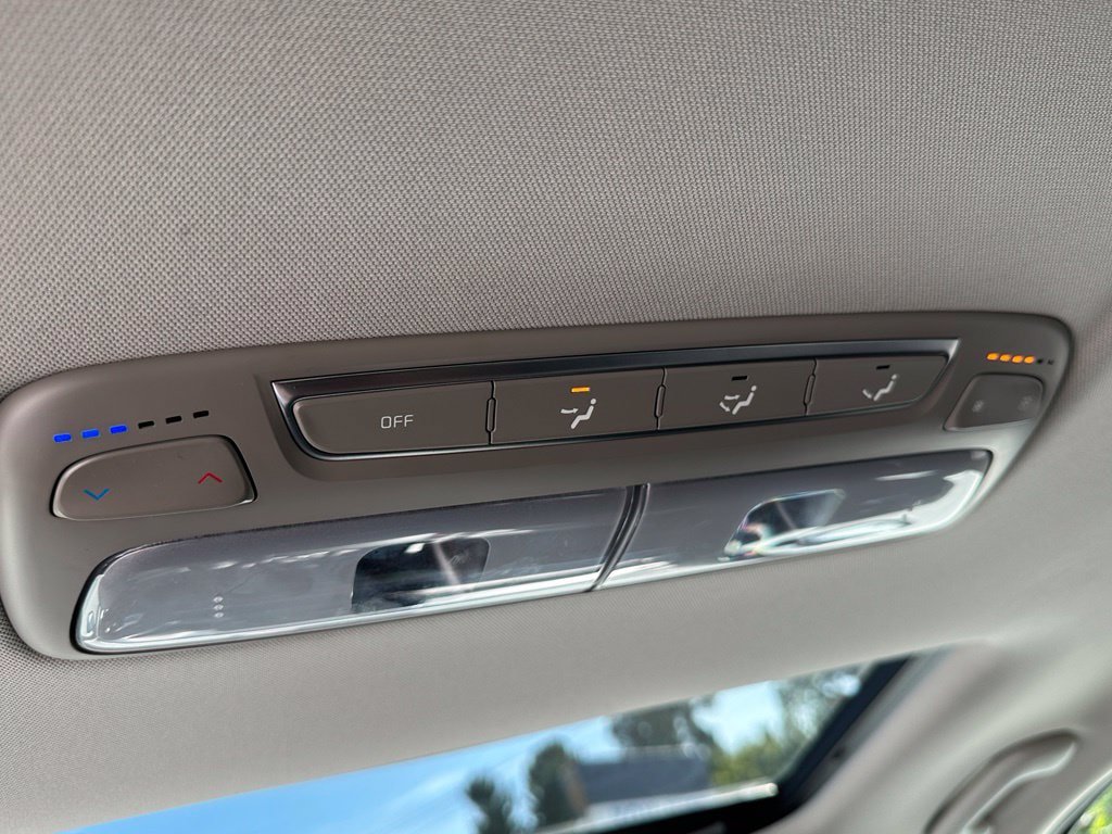 Used 2021 Kia Telluride S AWD/4WD image 13