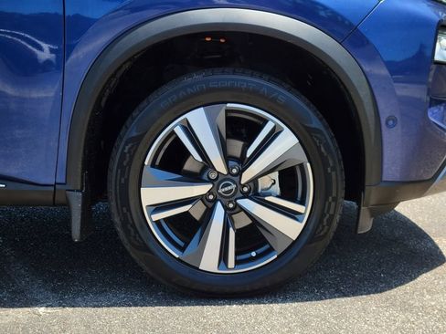 Used 2023 Nissan Rogue SL w/ SL Premium Package FWD image 10