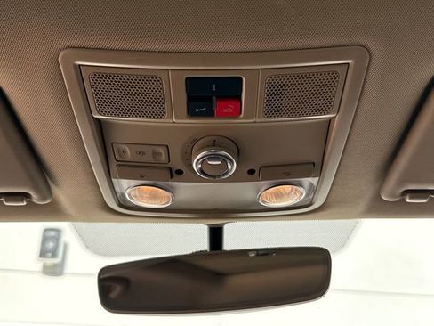 Used 2019 Volkswagen Beetle 2.0T SE w/ SE Premium Package image 23