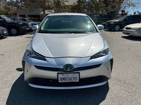 Used 2020 Toyota Prius L Eco w/ Carpet Mat Package FWD image 5