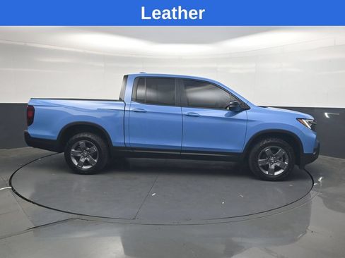 Used 2024 Honda Ridgeline TrailSport image 3