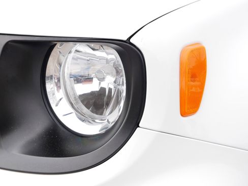 Used 2022 Jeep Renegade Latitude image 16