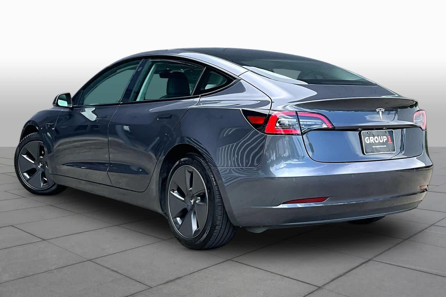 Used 2021 Tesla Model 3 Standard Range Plus RWD image 10