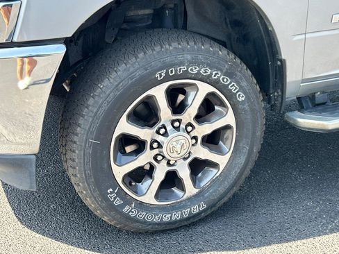 Used 2020 RAM 2500 Big Horn w/ Level 1 Equipment Group AWD/4WD image 11