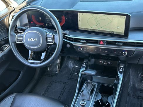 Certified 2024 Kia Sorento S image 13