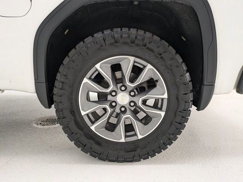 Used 2021 GMC Sierra 1500 AT4 w/ AT4 Premium Package image 21