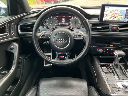 Used 2013 Audi S6 Prestige w/ Innovation Pkg image 18