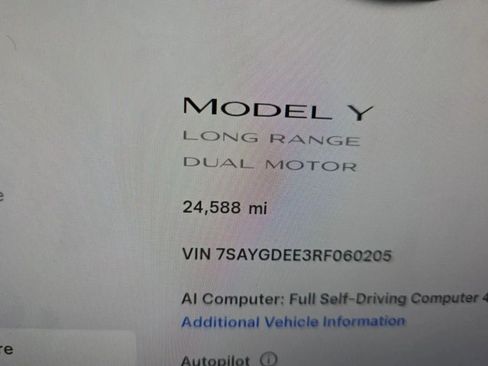 Used 2024 Tesla Model Y Long Range AWD/4WD image 14