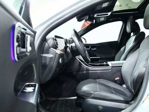 Certified 2025 Mercedes-Benz C 300 4MATIC Sedan image 21