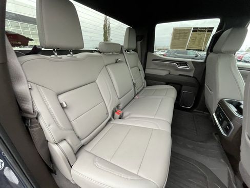 Used 2023 GMC Sierra 1500 SLT w/ SLT Premium Package image 28