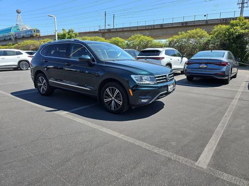 Used 2019 Volkswagen Tiguan SEL FWD image 3