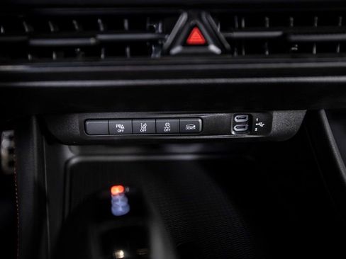 Used 2025 Dodge Charger Daytona Scat Pack w/ Track Pack image 23