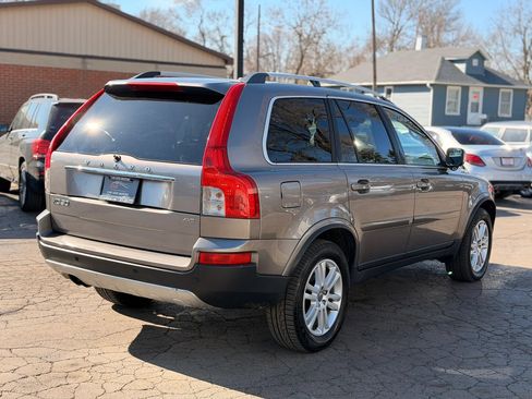 Used 2011 Volvo XC90 3.2 image 4