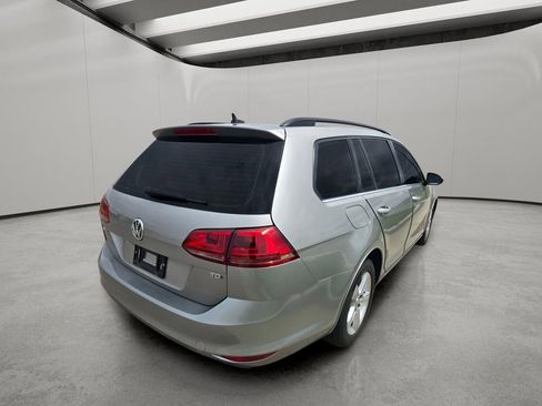 Used 2015 Volkswagen Golf TDI S FWD image 5