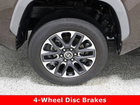 Used 2023 Toyota Tundra Limited image 6